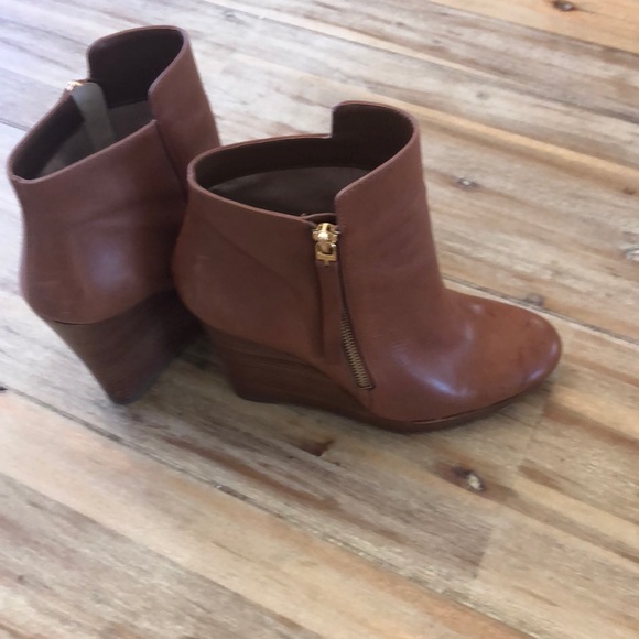 Michael Kors Bootie women’s size 7.5 - Picture 2 of 8